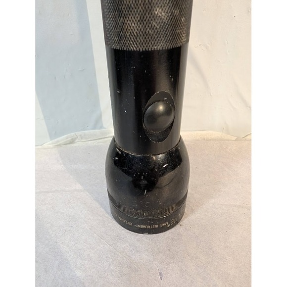 Maglite Flashlight Lot of 2‎ Blue & Black LED/Incandescent Heavy Duty Aluminum - Picture 8 of 12